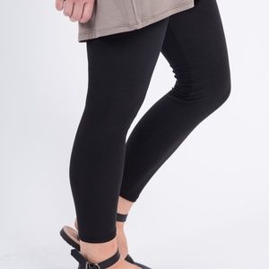 Agnes & Dora Black Leggings
